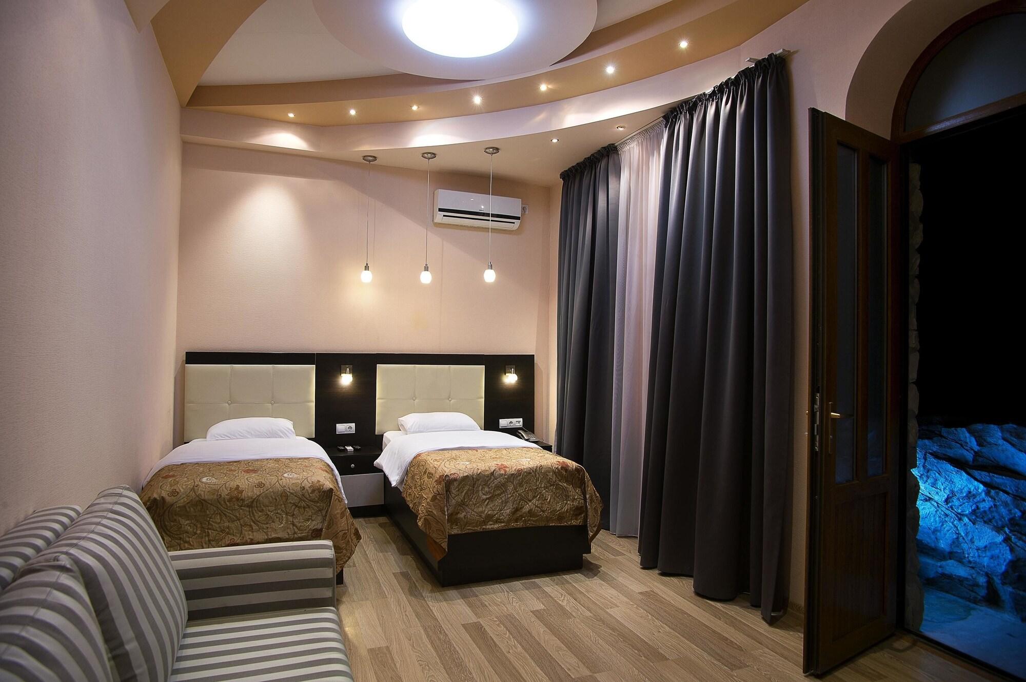 Coral Boutique Hotel 트빌리시 외부 사진